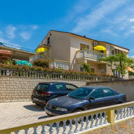 Isabella 2 By Interhome *